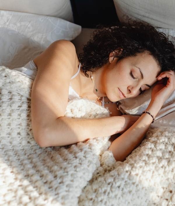 © Canva Schlafstörung und Schlafprobleme