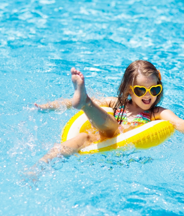 Chlorwasser_Freibad_Schwimmbad_Hautschutz_Hautpflege Chlorwasser Freibad Schwimmbad Hautschutz Hautpflege