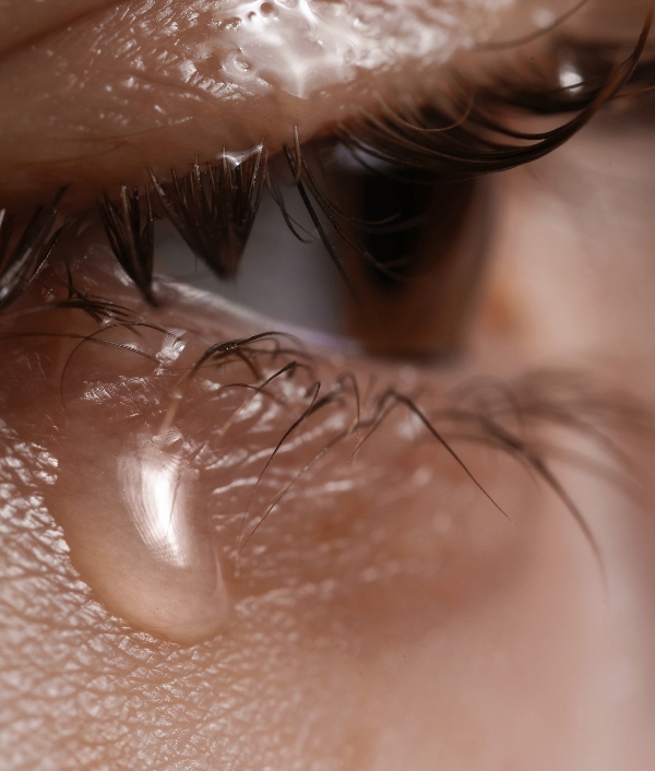 Trockene Augen_Klimaanlage_Augentropfen_Johann Strauss Apotheke (1) Trockene Augen bei Klimaanlage mit Augentropfen lindern